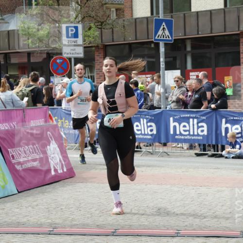 10.05.2026 - 8. Wedeler Halbmarathon Yannick Fuchs http://msf.ph/oto/9734793 10.05.2026 11:53:53 Ziel 303, 423 meine-sportfotos.de