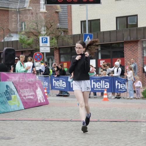 10.05.2026 - 8. Wedeler Halbmarathon Yannick Fuchs http://msf.ph/oto/9734858 10.05.2026 12:47:46 Ziel 997, 2093, 2152, 2248 meine-sportfotos.de