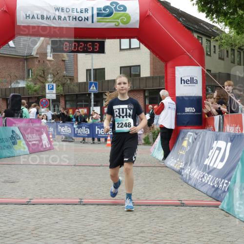 10.05.2026 - 8. Wedeler Halbmarathon Yannick Fuchs http://msf.ph/oto/9734874 10.05.2026 12:47:50 Ziel 796, 997, 2152, 2248 meine-sportfotos.de