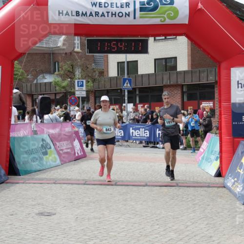 10.05.2026 - 8. Wedeler Halbmarathon Yannick Fuchs http://msf.ph/oto/9734886 10.05.2026 11:54:09 Ziel 843, 1014 meine-sportfotos.de