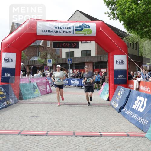10.05.2026 - 8. Wedeler Halbmarathon Yannick Fuchs http://msf.ph/oto/9734891 10.05.2026 11:54:10 Ziel 843, 1014 meine-sportfotos.de