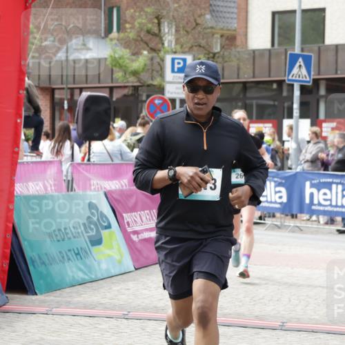 10.05.2026 - 8. Wedeler Halbmarathon Yannick Fuchs http://msf.ph/oto/9734913 10.05.2026 11:54:14 Ziel 267, 843, 1014 meine-sportfotos.de