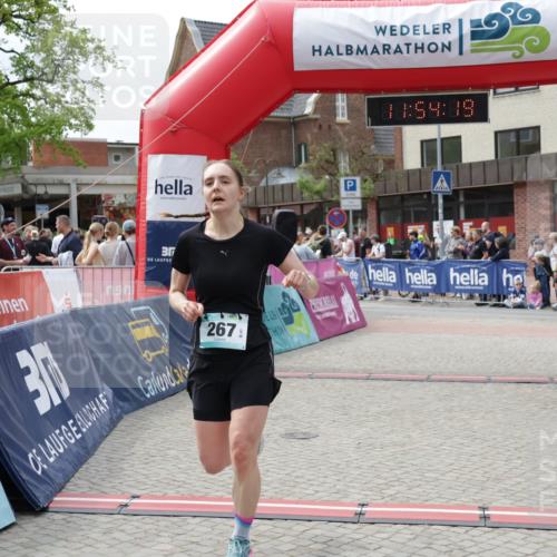 10.05.2026 - 8. Wedeler Halbmarathon Yannick Fuchs http://msf.ph/oto/9734936 10.05.2026 11:54:17 Ziel 267, 1030 meine-sportfotos.de