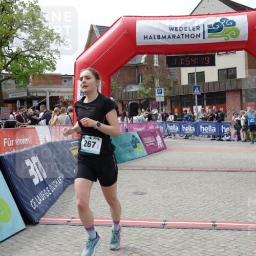 10.05.2026 - 8. Wedeler Halbmarathon Yannick Fuchs http://msf.ph/oto/9734937 10.05.2026 11:54:17 Ziel 267, 1030 meine-sportfotos.de