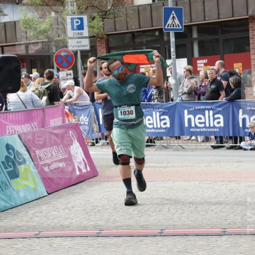 10.05.2026 - 8. Wedeler Halbmarathon Yannick Fuchs http://msf.ph/oto/9734948 10.05.2026 11:54:20 Ziel 5, 267, 1030 meine-sportfotos.de
