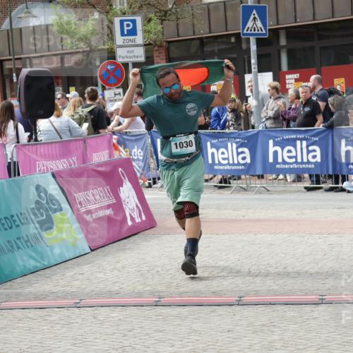 10.05.2026 - 8. Wedeler Halbmarathon Yannick Fuchs http://msf.ph/oto/9734952 10.05.2026 11:54:21 Ziel 5, 267, 1030 meine-sportfotos.de