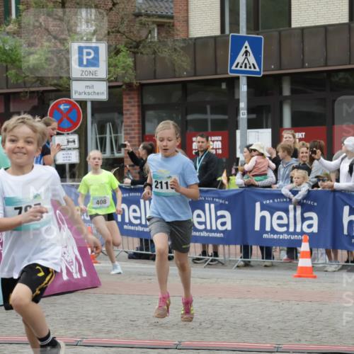10.05.2026 - 8. Wedeler Halbmarathon Yannick Fuchs http://msf.ph/oto/9734959 10.05.2026 12:48:06 Ziel 408, 795, 824, 2116 meine-sportfotos.de