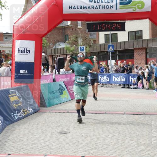10.05.2026 - 8. Wedeler Halbmarathon Yannick Fuchs http://msf.ph/oto/9734964 10.05.2026 11:54:22 Ziel 5, 1030, 2020 meine-sportfotos.de