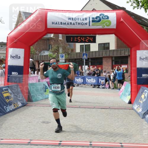 10.05.2026 - 8. Wedeler Halbmarathon Yannick Fuchs http://msf.ph/oto/9734974 10.05.2026 11:54:23 Ziel 5, 1030, 2020 meine-sportfotos.de
