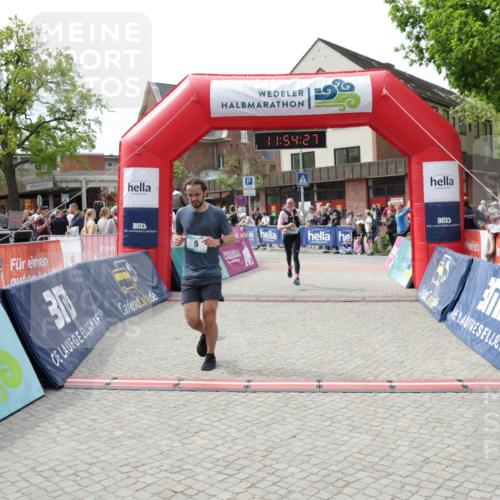 10.05.2026 - 8. Wedeler Halbmarathon Yannick Fuchs http://msf.ph/oto/9734986 10.05.2026 11:54:25 Ziel 5, 1030, 2020 meine-sportfotos.de