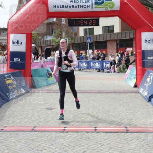 10.05.2026 - 8. Wedeler Halbmarathon Yannick Fuchs http://msf.ph/oto/9734997 10.05.2026 11:54:27 Ziel 5, 1030, 2020 meine-sportfotos.de