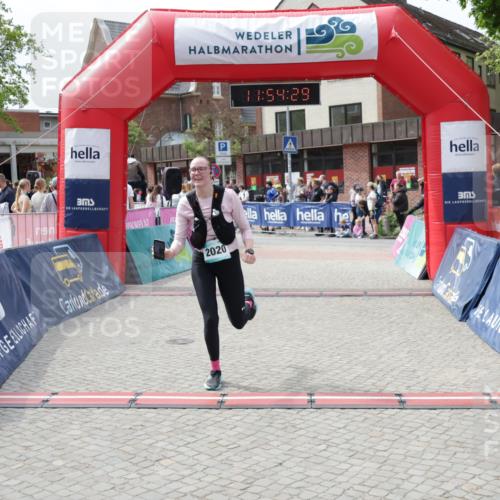 10.05.2026 - 8. Wedeler Halbmarathon Yannick Fuchs http://msf.ph/oto/9734999 10.05.2026 11:54:27 Ziel 5, 1030, 2020 meine-sportfotos.de