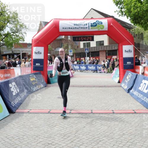 10.05.2026 - 8. Wedeler Halbmarathon Yannick Fuchs http://msf.ph/oto/9735002 10.05.2026 11:54:28 Ziel 5, 2020 meine-sportfotos.de