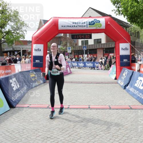 10.05.2026 - 8. Wedeler Halbmarathon Yannick Fuchs http://msf.ph/oto/9735007 10.05.2026 11:54:28 Ziel 5, 2020 meine-sportfotos.de