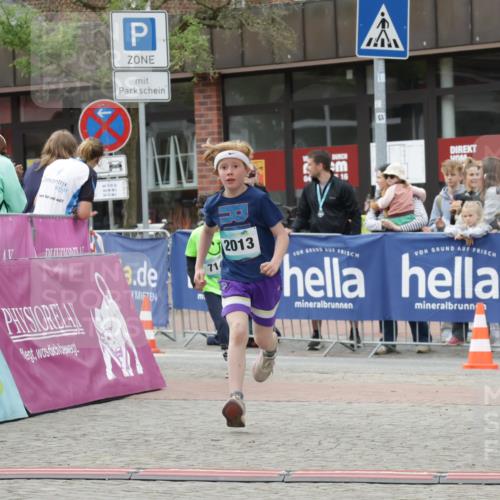 10.05.2026 - 8. Wedeler Halbmarathon Yannick Fuchs http://msf.ph/oto/9735020 10.05.2026 12:48:14 Ziel 346, 408, 714, 2013 meine-sportfotos.de