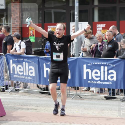 10.05.2026 - 8. Wedeler Halbmarathon Yannick Fuchs http://msf.ph/oto/9735047 10.05.2026 11:54:38 Ziel 96, 859 meine-sportfotos.de