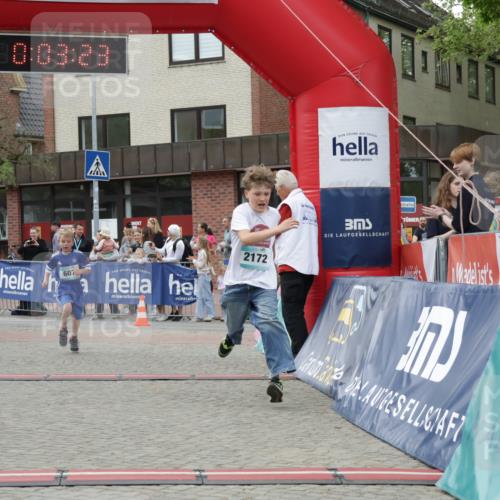 10.05.2026 - 8. Wedeler Halbmarathon Yannick Fuchs http://msf.ph/oto/9735079 10.05.2026 12:48:20 Ziel 607, 714, 2013, 2172 meine-sportfotos.de