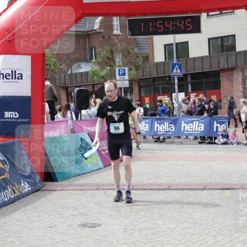 10.05.2026 - 8. Wedeler Halbmarathon Yannick Fuchs http://msf.ph/oto/9735083 10.05.2026 11:54:43 Ziel 96, 342 meine-sportfotos.de