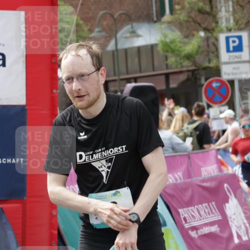10.05.2026 - 8. Wedeler Halbmarathon Yannick Fuchs http://msf.ph/oto/9735087 10.05.2026 11:54:45 Ziel 96, 342, 2124 meine-sportfotos.de