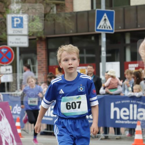 10.05.2026 - 8. Wedeler Halbmarathon Yannick Fuchs http://msf.ph/oto/9735089 10.05.2026 12:48:22 Ziel 147, 607, 609, 714, 2013, 2095, 2172 meine-sportfotos.de