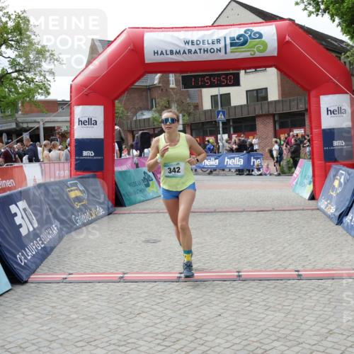 10.05.2026 - 8. Wedeler Halbmarathon Yannick Fuchs http://msf.ph/oto/9735114 10.05.2026 11:54:48 Ziel 96, 342, 2124 meine-sportfotos.de