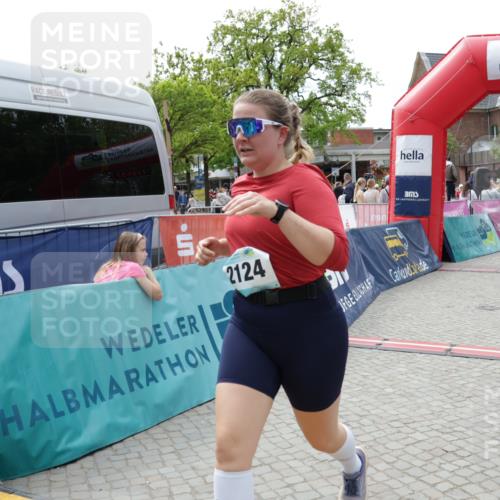 10.05.2026 - 8. Wedeler Halbmarathon Yannick Fuchs http://msf.ph/oto/9735128 10.05.2026 11:54:51 Ziel 342, 2124 meine-sportfotos.de