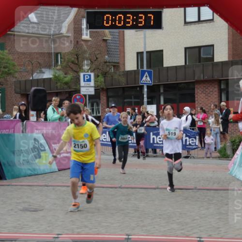 10.05.2026 - 8. Wedeler Halbmarathon Yannick Fuchs http://msf.ph/oto/9735161 10.05.2026 12:48:34 Ziel 197, 519, 2054, 2063, 2066, 2150, 2170 meine-sportfotos.de
