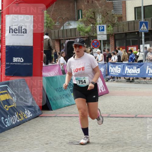 10.05.2026 - 8. Wedeler Halbmarathon Yannick Fuchs http://msf.ph/oto/9735218 10.05.2026 11:55:10 Ziel 754 meine-sportfotos.de