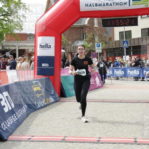 10.05.2026 - 8. Wedeler Halbmarathon Yannick Fuchs http://msf.ph/oto/9735255 10.05.2026 11:55:19 Ziel 2026 meine-sportfotos.de