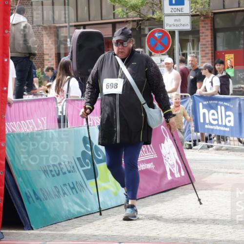 10.05.2026 - 8. Wedeler Halbmarathon Yannick Fuchs http://msf.ph/oto/9735263 10.05.2026 11:55:23 Ziel 26, 603, 698, 908, 2026 meine-sportfotos.de