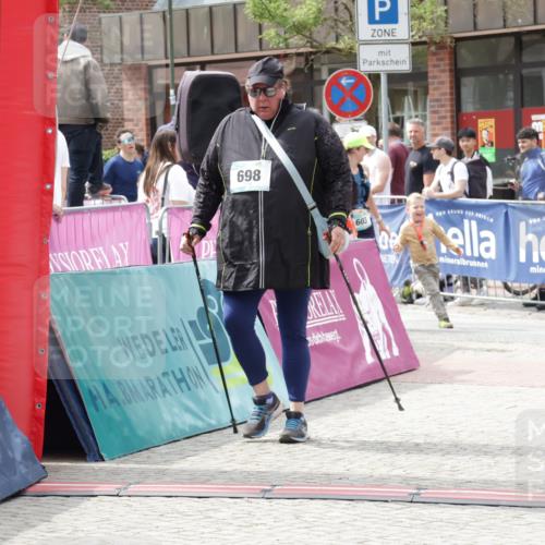10.05.2026 - 8. Wedeler Halbmarathon Yannick Fuchs http://msf.ph/oto/9735265 10.05.2026 11:55:24 Ziel 26, 603, 698, 908, 2026 meine-sportfotos.de