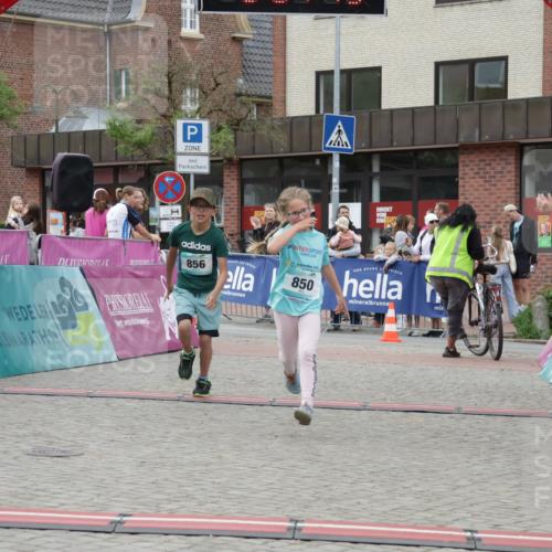10.05.2026 - 8. Wedeler Halbmarathon Yannick Fuchs http://msf.ph/oto/9735343 10.05.2026 12:49:09 Ziel 850, 856 meine-sportfotos.de