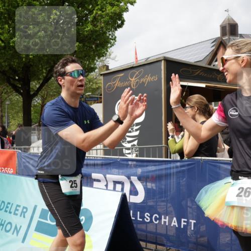 10.05.2026 - 8. Wedeler Halbmarathon Yannick Fuchs http://msf.ph/oto/9735358 10.05.2026 11:55:34 Ziel 25, 767, 987 meine-sportfotos.de