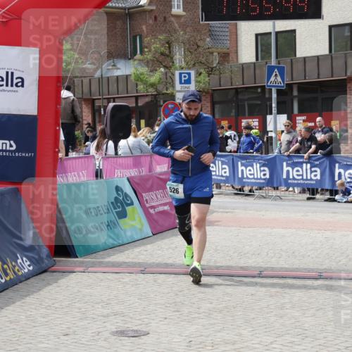 10.05.2026 - 8. Wedeler Halbmarathon Yannick Fuchs http://msf.ph/oto/9735382 10.05.2026 11:55:42 Ziel 526 meine-sportfotos.de