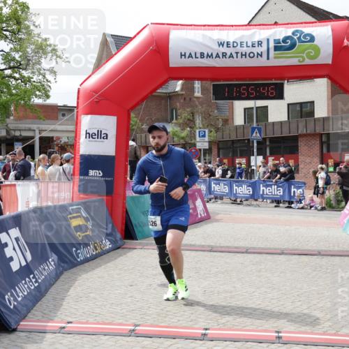 10.05.2026 - 8. Wedeler Halbmarathon Yannick Fuchs http://msf.ph/oto/9735391 10.05.2026 11:55:44 Ziel 526 meine-sportfotos.de