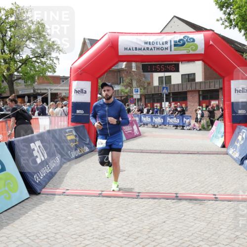 10.05.2026 - 8. Wedeler Halbmarathon Yannick Fuchs http://msf.ph/oto/9735396 10.05.2026 11:55:44 Ziel 526 meine-sportfotos.de