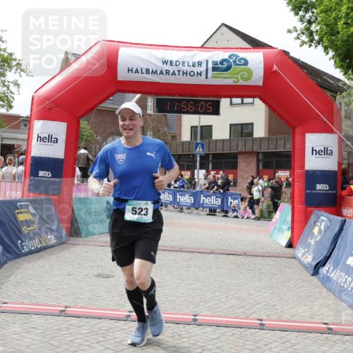 10.05.2026 - 8. Wedeler Halbmarathon Yannick Fuchs http://msf.ph/oto/9735420 10.05.2026 11:56:03 Ziel 523 meine-sportfotos.de