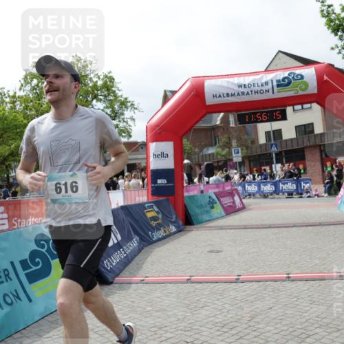 10.05.2026 - 8. Wedeler Halbmarathon Yannick Fuchs http://msf.ph/oto/9735454 10.05.2026 11:56:13 Ziel 616 meine-sportfotos.de