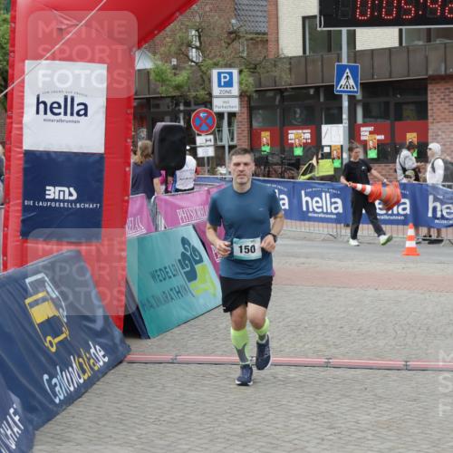 10.05.2026 - 8. Wedeler Halbmarathon Yannick Fuchs http://msf.ph/oto/9735459 10.05.2026 12:50:38 Ziel 150 meine-sportfotos.de