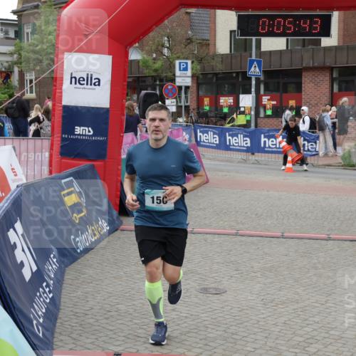 10.05.2026 - 8. Wedeler Halbmarathon Yannick Fuchs http://msf.ph/oto/9735465 10.05.2026 12:50:39 Ziel 150 meine-sportfotos.de