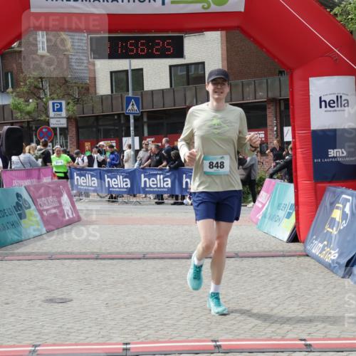 10.05.2026 - 8. Wedeler Halbmarathon Yannick Fuchs http://msf.ph/oto/9735472 10.05.2026 11:56:23 Ziel 848, 2174 meine-sportfotos.de