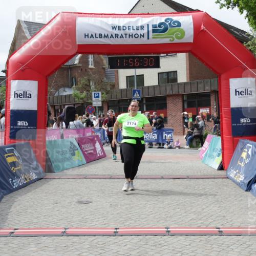 10.05.2026 - 8. Wedeler Halbmarathon Yannick Fuchs http://msf.ph/oto/9735492 10.05.2026 11:56:28 Ziel 116, 746, 848, 2039, 2174 meine-sportfotos.de