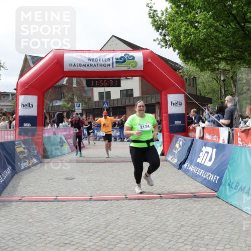 10.05.2026 - 8. Wedeler Halbmarathon Yannick Fuchs http://msf.ph/oto/9735497 10.05.2026 11:56:29 Ziel 116, 746, 2039, 2174 meine-sportfotos.de