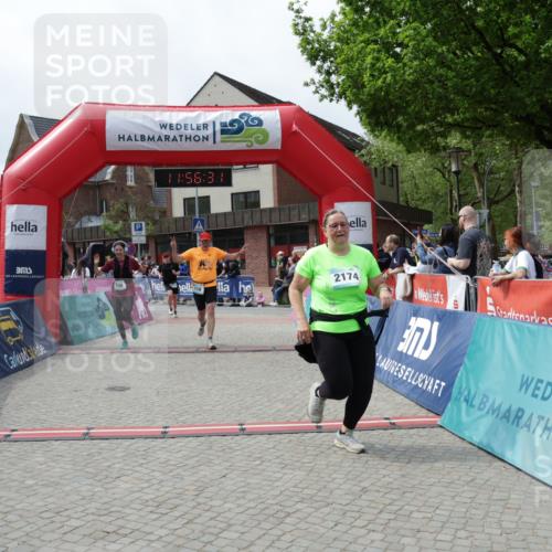 10.05.2026 - 8. Wedeler Halbmarathon Yannick Fuchs http://msf.ph/oto/9735499 10.05.2026 11:56:29 Ziel 116, 746, 2039, 2174 meine-sportfotos.de