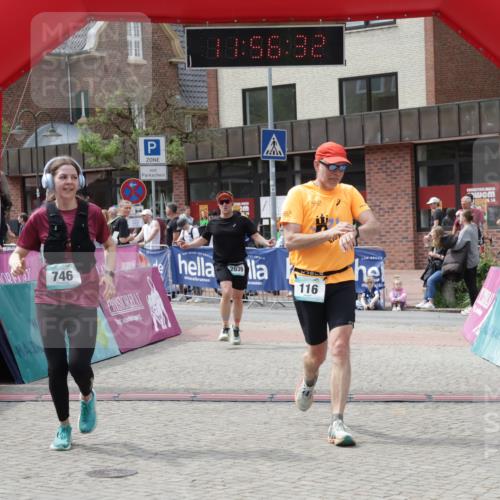 10.05.2026 - 8. Wedeler Halbmarathon Yannick Fuchs http://msf.ph/oto/9735501 10.05.2026 11:56:30 Ziel 116, 746, 2039, 2174 meine-sportfotos.de