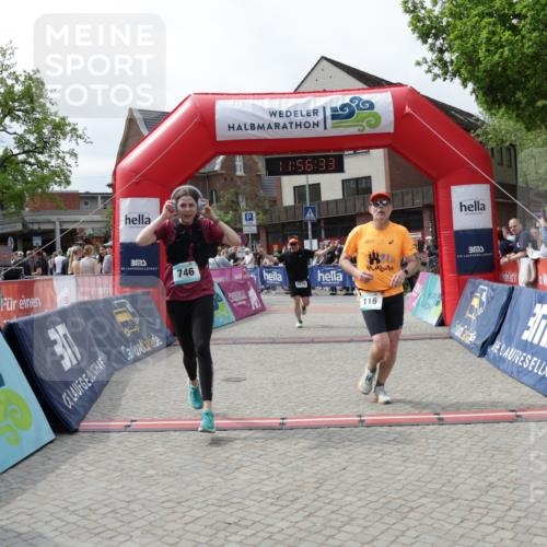 10.05.2026 - 8. Wedeler Halbmarathon Yannick Fuchs http://msf.ph/oto/9735507 10.05.2026 11:56:31 Ziel 116, 746, 2039, 2174 meine-sportfotos.de