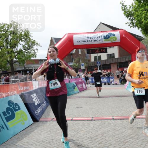 10.05.2026 - 8. Wedeler Halbmarathon Yannick Fuchs http://msf.ph/oto/9735510 10.05.2026 11:56:32 Ziel 116, 746, 2039, 2174 meine-sportfotos.de