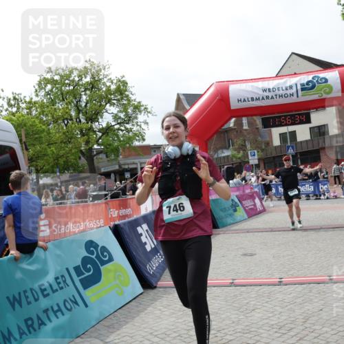 10.05.2026 - 8. Wedeler Halbmarathon Yannick Fuchs http://msf.ph/oto/9735511 10.05.2026 11:56:32 Ziel 116, 746, 2039, 2174 meine-sportfotos.de