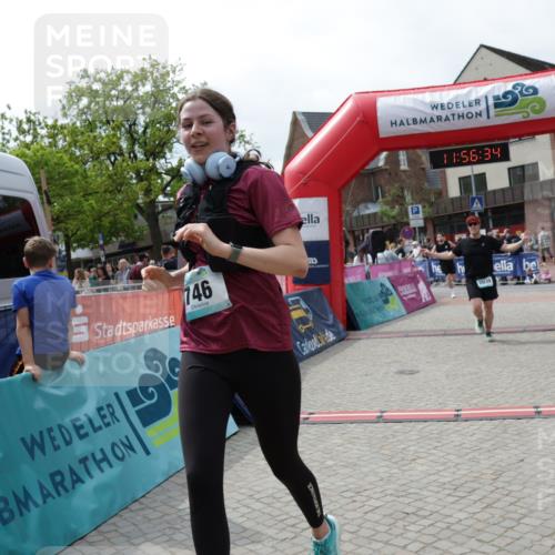 10.05.2026 - 8. Wedeler Halbmarathon Yannick Fuchs http://msf.ph/oto/9735513 10.05.2026 11:56:32 Ziel 116, 746, 2039, 2174 meine-sportfotos.de