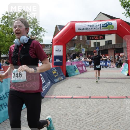 10.05.2026 - 8. Wedeler Halbmarathon Yannick Fuchs http://msf.ph/oto/9735514 10.05.2026 11:56:33 Ziel 116, 538, 746, 2039, 2136, 2174 meine-sportfotos.de